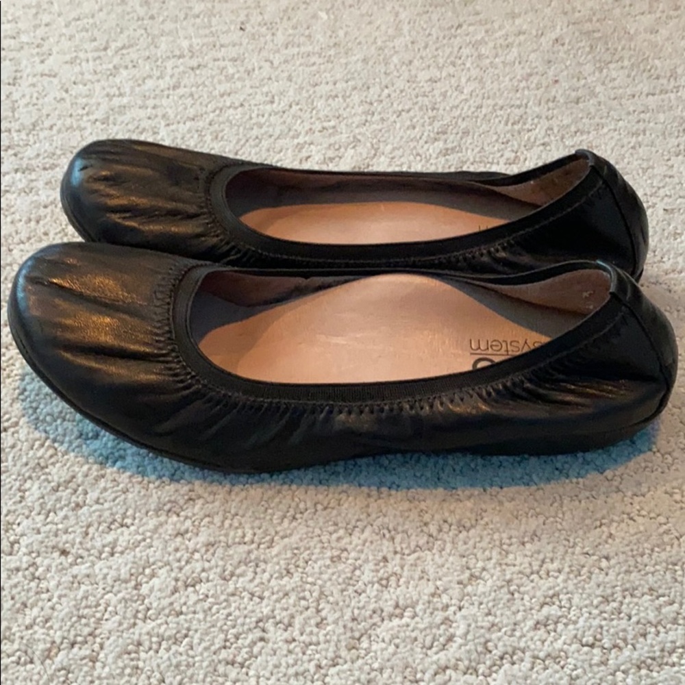 Abeo Black Flats Size 8.5 EUC
